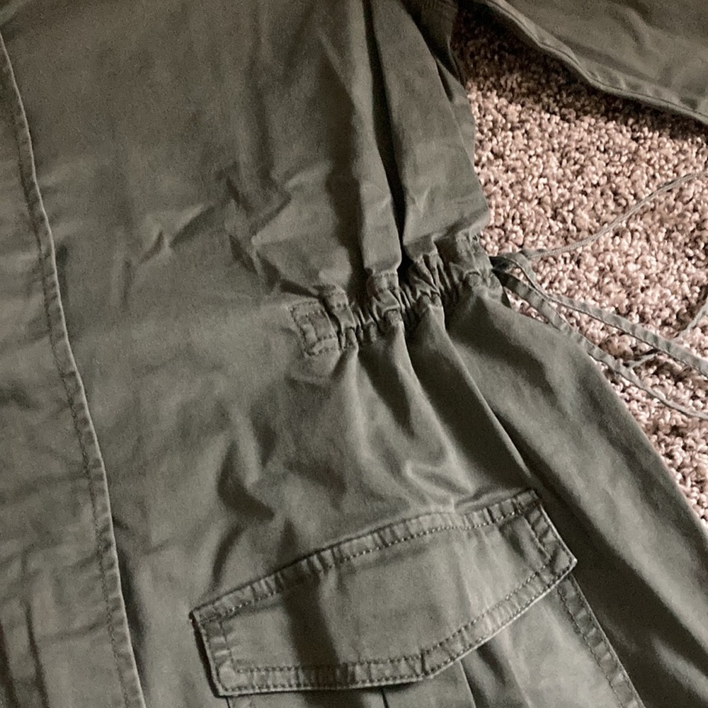 Army Green Color Size Large Spring Jacket. - image 4
